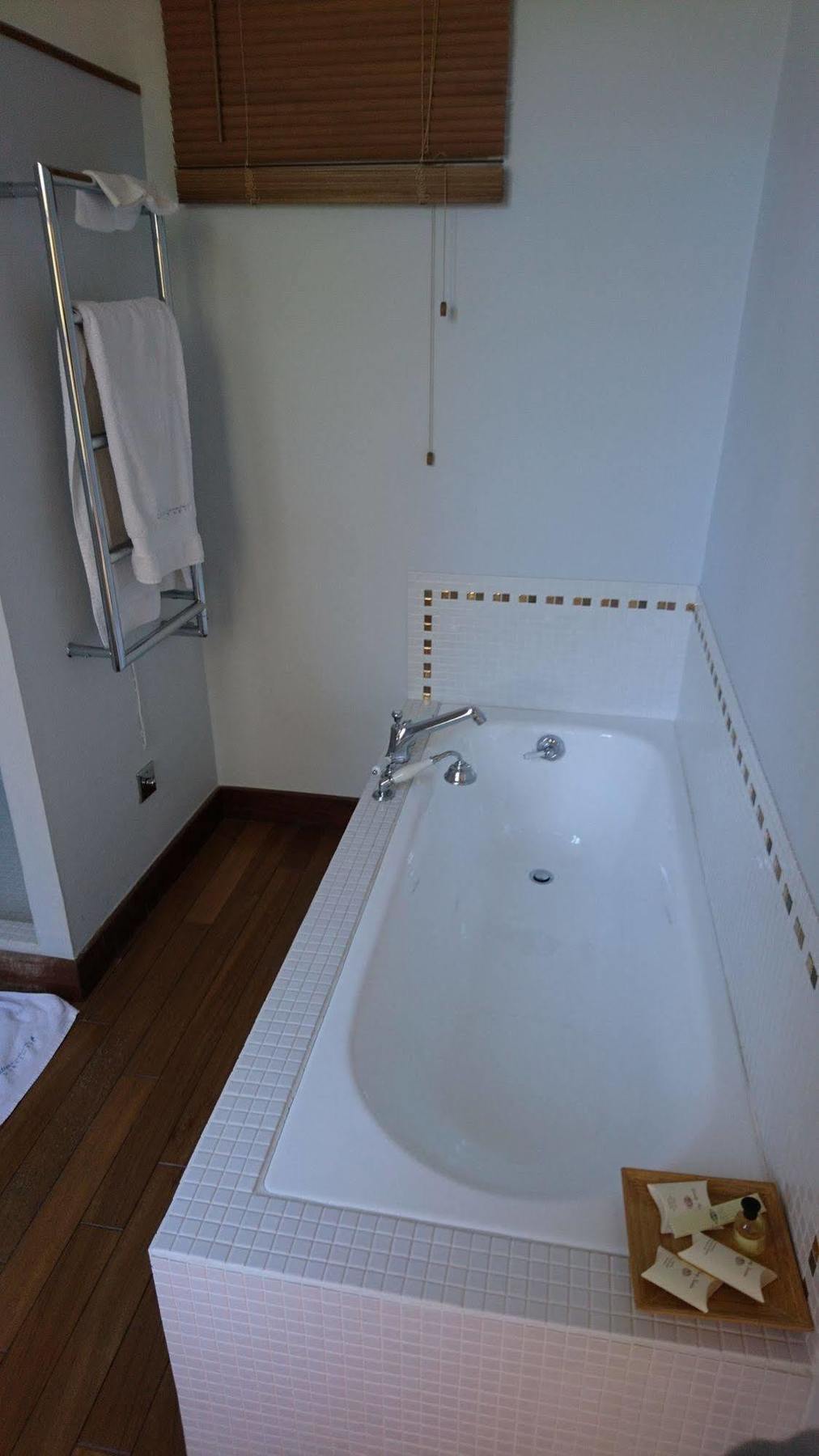 Chateau Martinay Hotel Carpentras Esterno foto